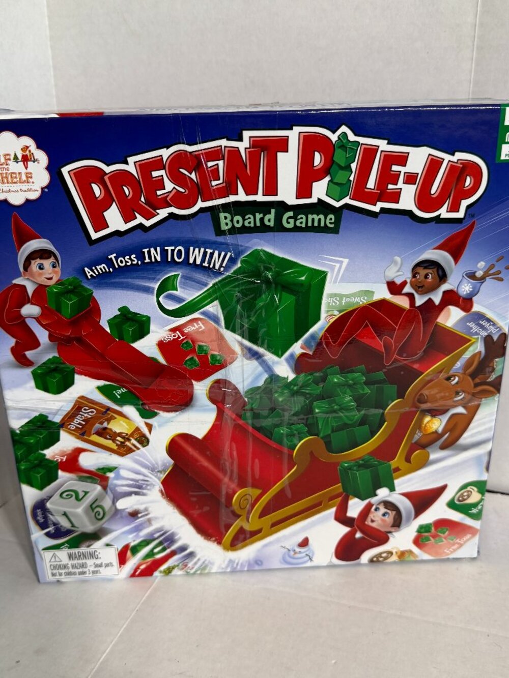 Elf on the Shelf Present Pile-Up Board Game w/ Sleigh Launcher 2-4 P. Christmas